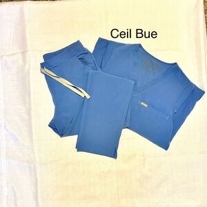 Women's Ceil Blue Figs Scrub Set